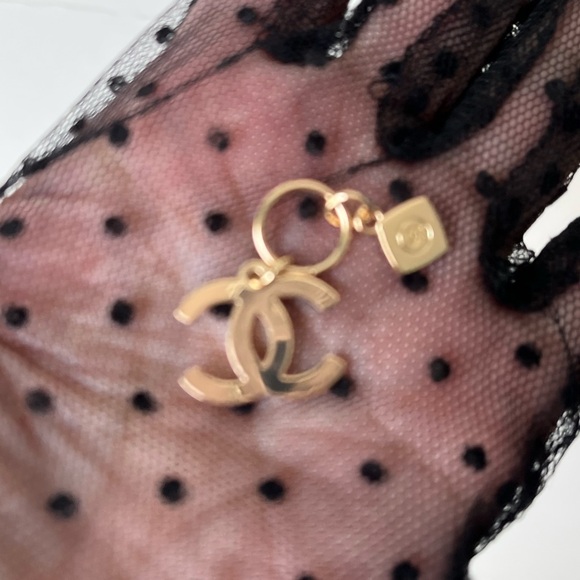 Chanel Gold Logo Charm - Picture 3 of 3